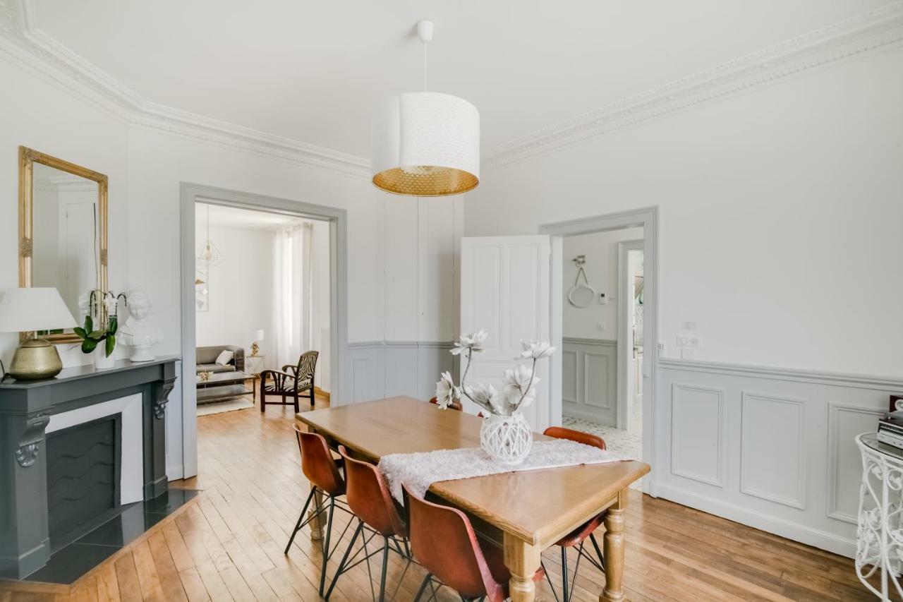 Maison Qui S'Y Frotte S'Y Pique Robert-Espagne Esterno foto