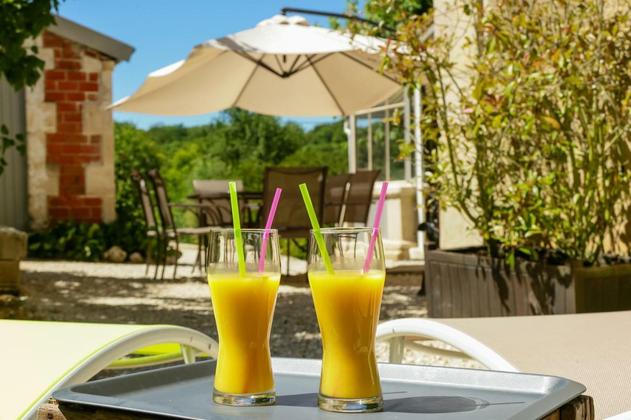 Maison Qui S'Y Frotte S'Y Pique Robert-Espagne Esterno foto